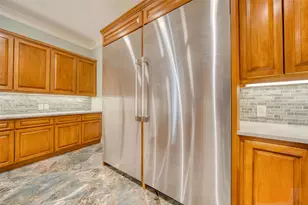 11530 N Lou Al Dr, Houston, TX 77024 - Photo 17