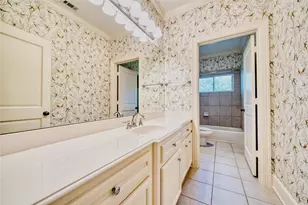 11530 N Lou Al Dr, Houston, TX 77024 - Photo 41