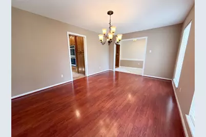 5210 Green Springs Drive, Houston, TX 77066 - Photo 11