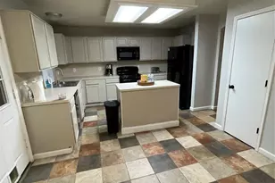 17158 Summer Hollow Dr, Sugar Land, TX 77498 - Photo 29