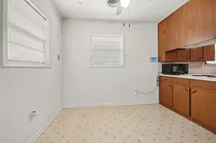 1703 Burnett Ave, Baytown, TX 77520 - Photo 15