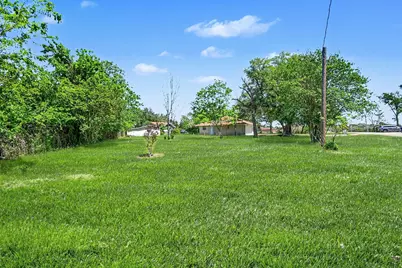 1703 Burnett Avenue, Baytown, TX 77520 - Photo 27