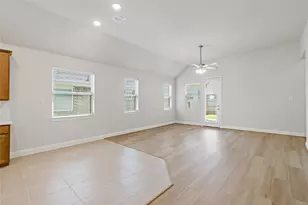 2131 Villa Flora Ln, Friendswood, TX 77546 - Photo 5