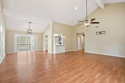 9 Lakeview Manor, Huntsville, TX 77340 - Photo 15