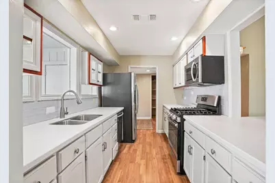 9 Lakeview Manor, Huntsville, TX 77340 - Photo 17