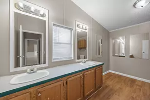 14279 Shadow Bay Dr, Willis, TX 77318 - Photo 25
