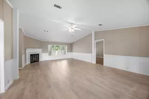14279 Shadow Bay Dr, Willis, TX 77318 - Photo 5