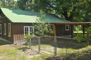 2266 Young Rd, Livingston, TX 77351 - Photo 11