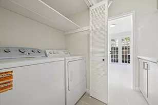 2100 Tanglewilde St, Houston, TX 77063 - Photo 31