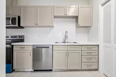 2100 Tanglewilde Street #195, Houston, TX 77063 - Photo 11