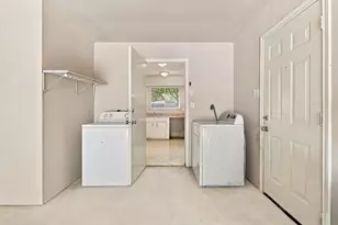 4426 Burkegate Dr, Spring, TX 77373 - Photo 37
