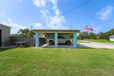 320 Timothy Street, Rockport, TX 78382 - Photo 11