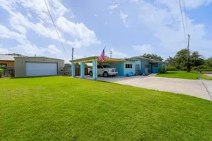 320 Timothy St, Rockport, TX 78382 - Photo 13