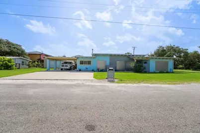 320 Timothy Street, Rockport, TX 78382 - Photo 5