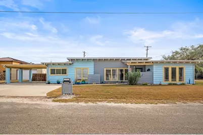 320 Timothy Street, Rockport, TX 78382 - Photo 3