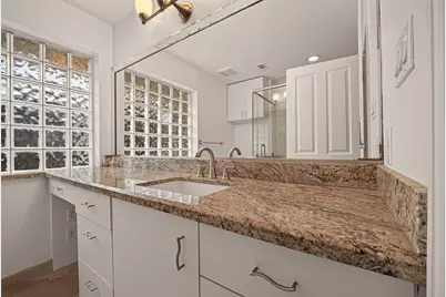 5232 Piping Rock Ln Lane, Houston, TX 77056 - Photo 19