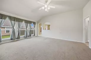 306 Laney St, Brenham, TX 77833 - Photo 3