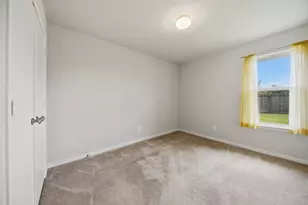 306 Laney St, Brenham, TX 77833 - Photo 9