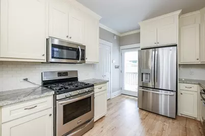 1307 Walton Street, Houston, TX 77009 - Photo 9