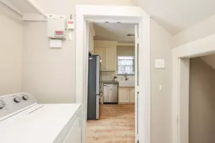 1307 Walton St, Houston, TX 77009 - Photo 11