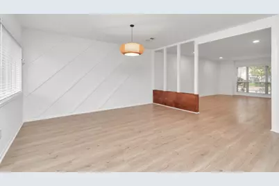 1365 Country Place Drive, Houston, TX 77079 - Photo 7