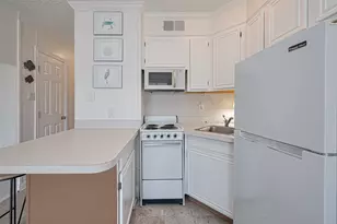 6102 Seawall Blvd, Galveston, TX 77551 - Photo 21