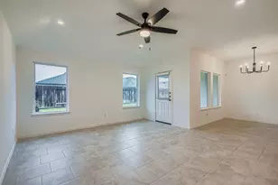 1115 Lipizzan Ln, Rosharon, TX 77583 - Photo 5