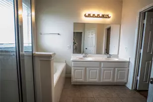 8811 Henrico Ln, Rosenberg, TX 77469 - Photo 15