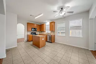 8811 Henrico Ln, Rosenberg, TX 77469 - Photo 5
