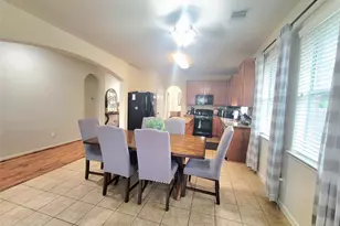 8811 Henrico Ln, Rosenberg, TX 77469 - Photo 5