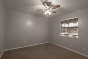 600 Palm St, Huntsville, TX 77340 - Photo 15
