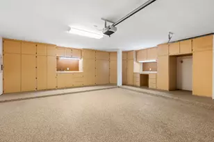 187 E Lansdowne Cir, The Woodlands, TX 77382 - Photo 33