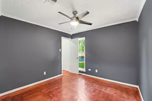 1927 Barronett Bend, Sugar Land, TX 77478 - Photo 23