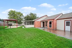 1927 Barronett Bend, Sugar Land, TX 77478 - Photo 31