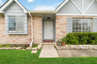 10410 Rancho Bernardo Ln, Sugar Land, TX 77498 - Photo 3