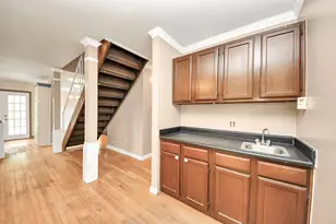 4900 Sandalwood Cir, Baytown, TX 77521 - Photo 9