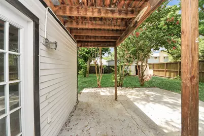 4900 Sandalwood Circle, Baytown, TX 77521 - Photo 15