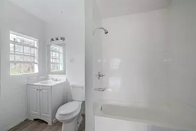 5315 Bellfort Court, Houston, TX 77033 - Photo 5