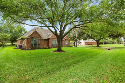 5210 Weston Drive, Weston Lakes, TX 77441 - Photo 3