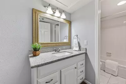 2100 Tanglewilde Street #740, Houston, TX 77063 - Photo 17