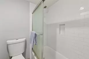 2100 Tanglewilde St, Houston, TX 77063 - Photo 27