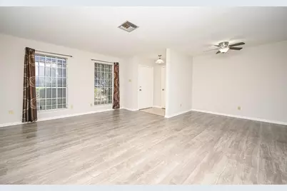 7878 Leonora Street, Houston, TX 77061 - Photo 27