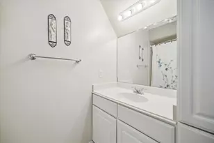 211 W 31st St, Houston, TX 77018 - Photo 11