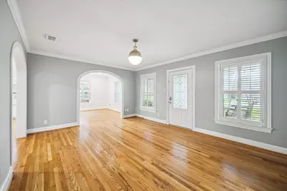 211 W 31st Street, Houston, TX 77018 - Photo 3