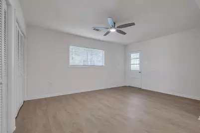 718 E Republic Avenue #1, Baytown, TX 77520 - Photo 9