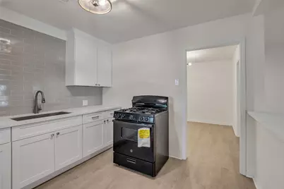 718 E Republic Avenue #1, Baytown, TX 77520 - Photo 13