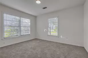 718 E Republic Ave, Baytown, TX 77520 - Photo 17
