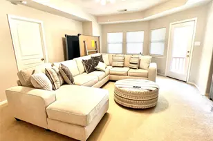 27 E Shale Creek Cir, The Woodlands, TX 77382 - Photo 19