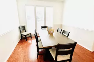 27 E Shale Creek Cir, The Woodlands, TX 77382 - Photo 9
