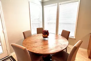 27 E Shale Creek Cir, The Woodlands, TX 77382 - Photo 7